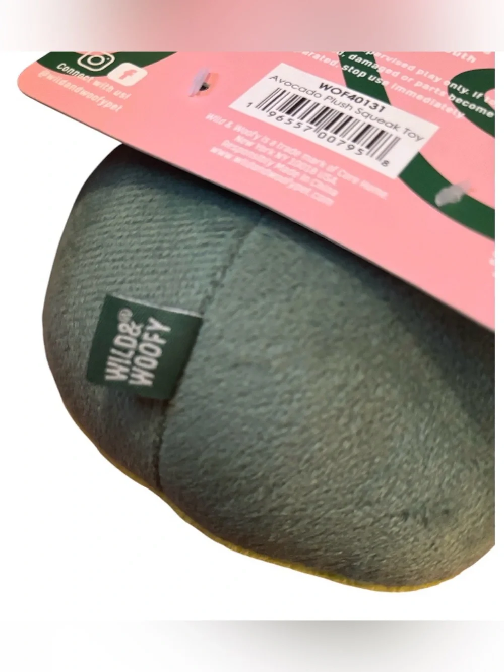 Wild & Woofy LETS PLAY! Avacado Plush Squeak Toy Small & Medium Dogs Durable NWT
